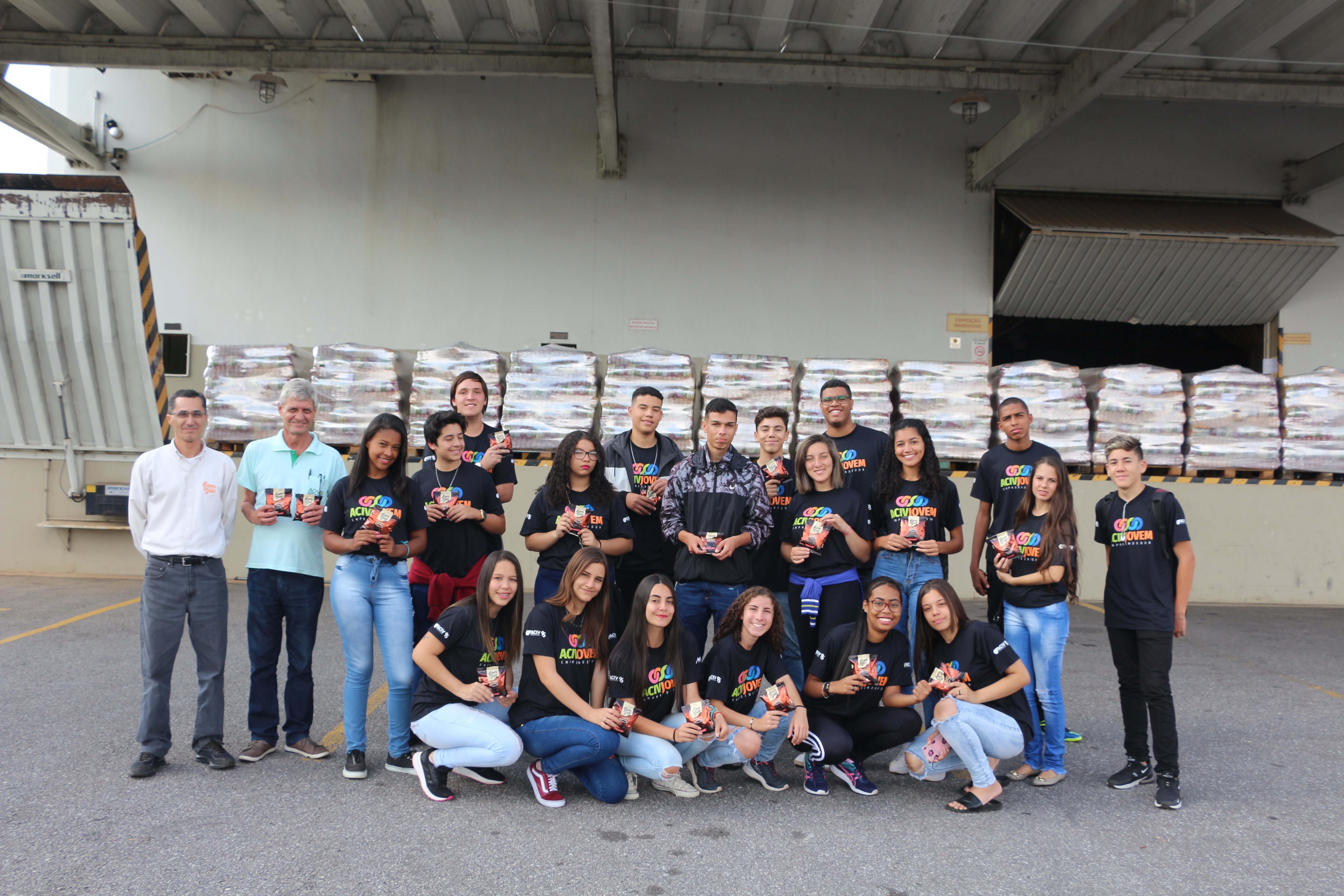 Alunos do ACIV Jovem realizaram visita técnica ao Café Bom Dia - Jornal  Correio do Sul